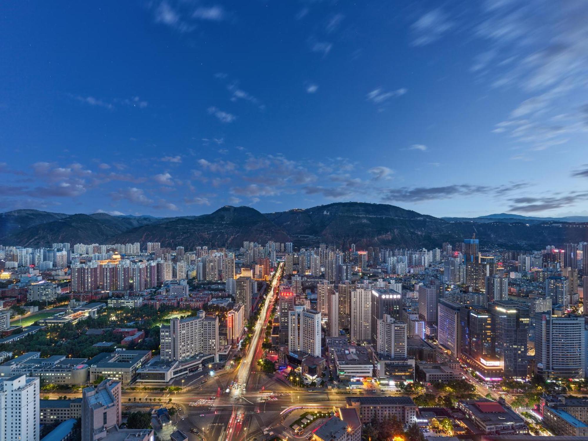 Hilton Lanzhou City Center Ngoại thất bức ảnh